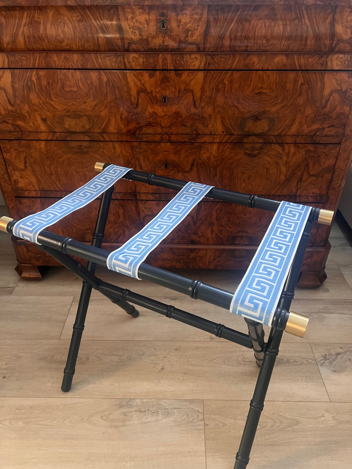 Bambooo Luggage Rack