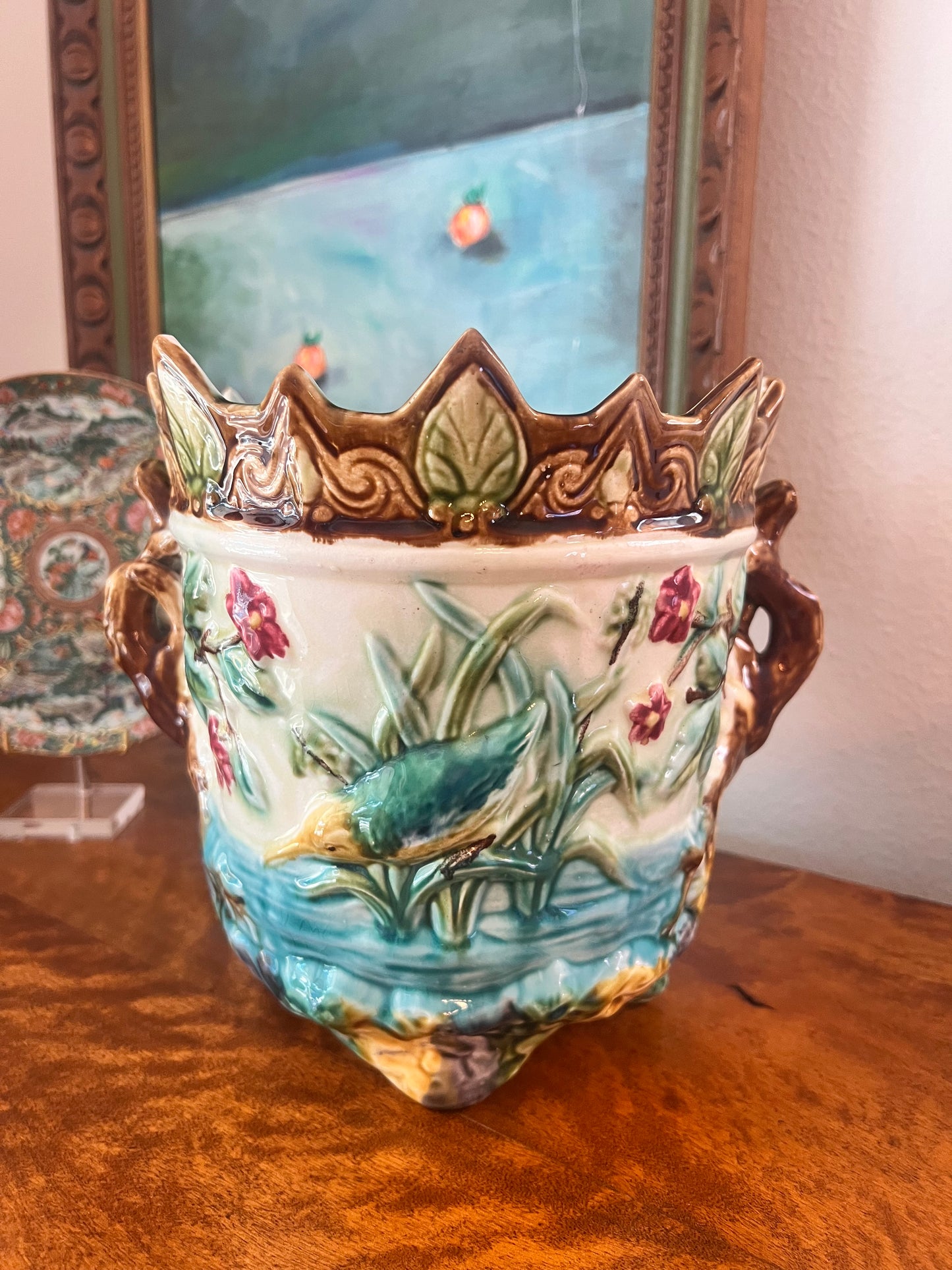Majolica Onnaing Planter