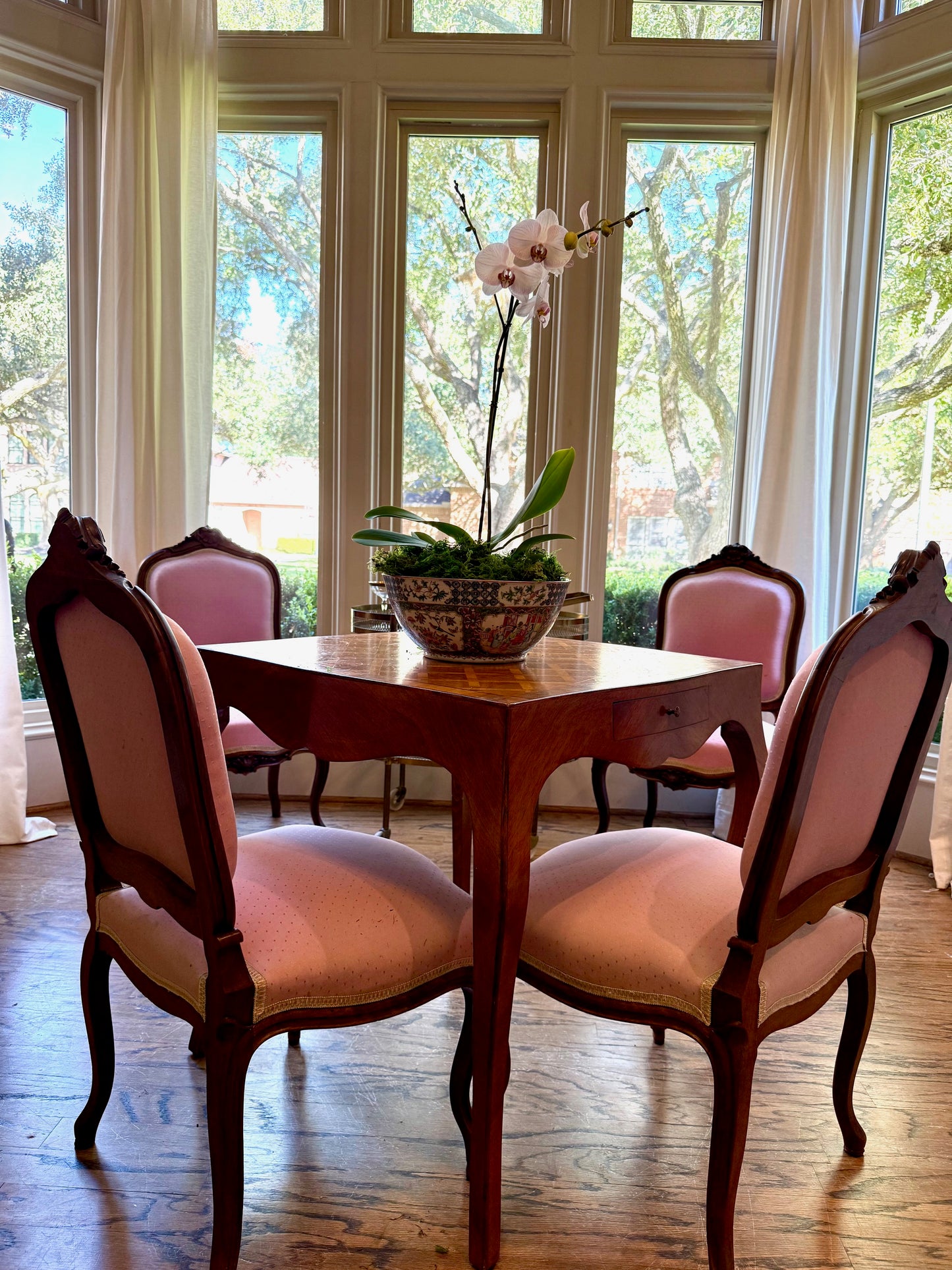 Set of 4 French Louis XV Chairs