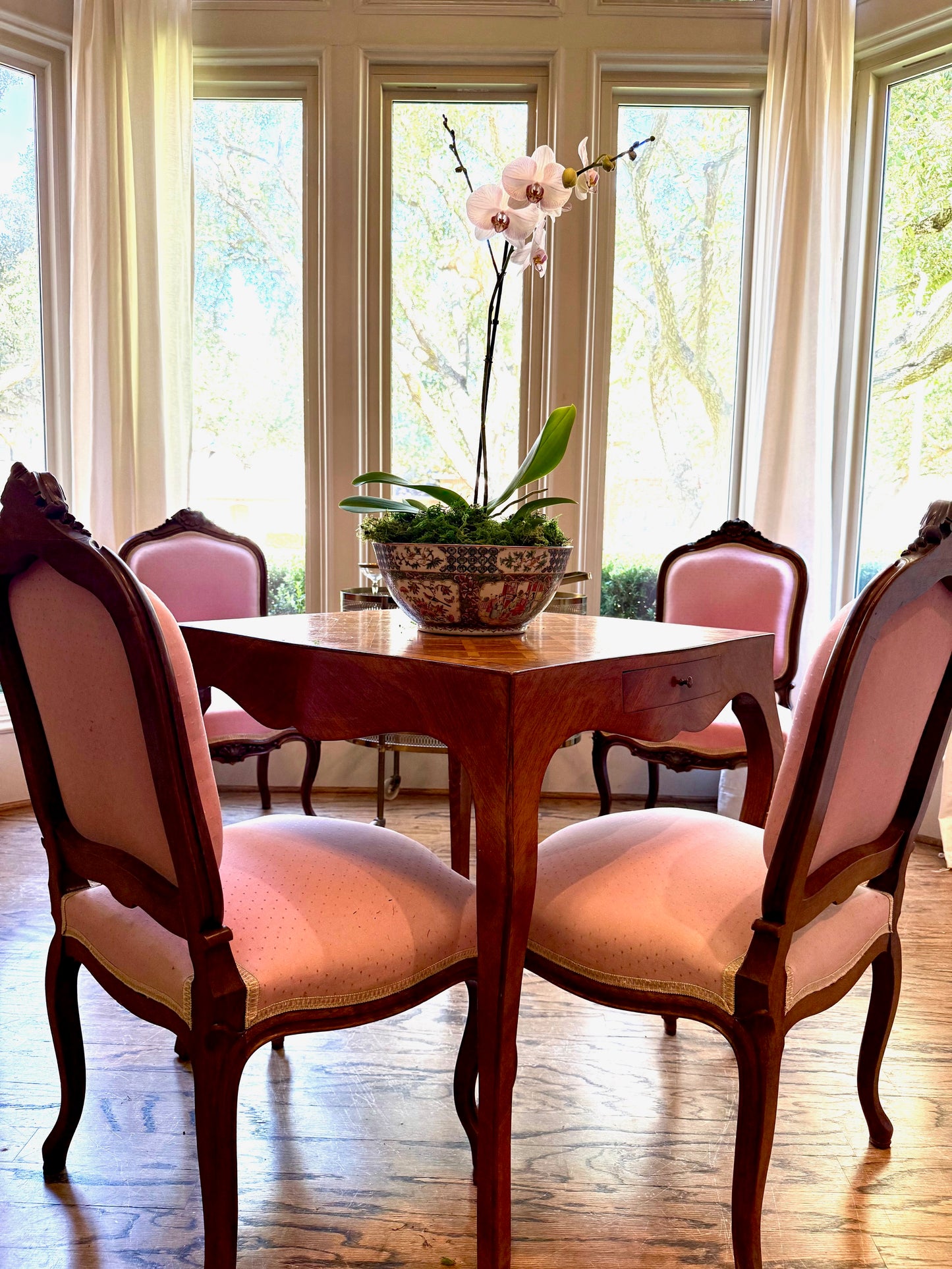 Set of 4 French Louis XV Chairs